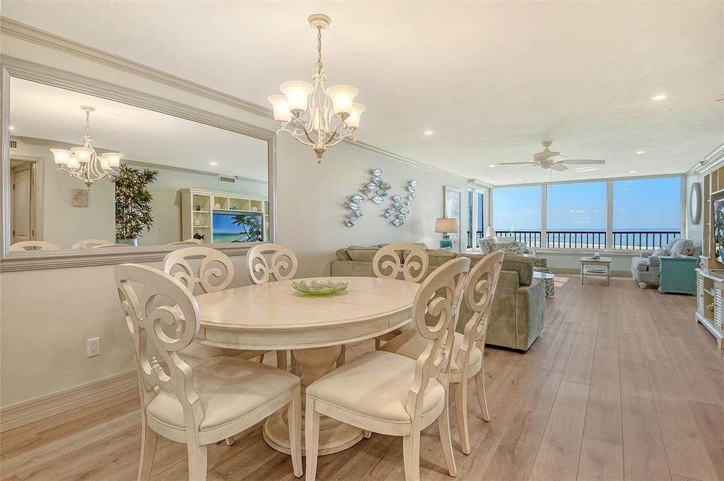 Active With Contract: $1,395,000 (2 beds, 2 baths, 1471 Square Feet)