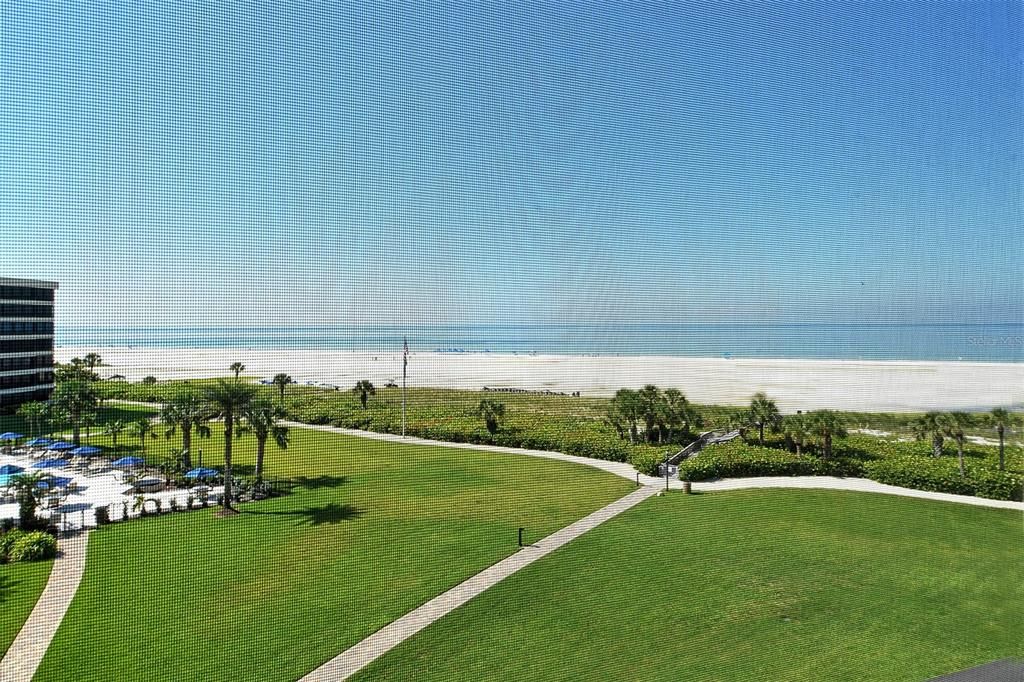 Active With Contract: $1,395,000 (2 beds, 2 baths, 1471 Square Feet)