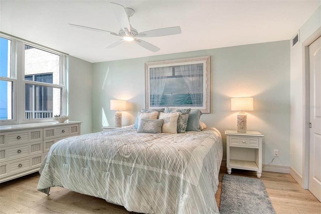 Active With Contract: $1,395,000 (2 beds, 2 baths, 1471 Square Feet)