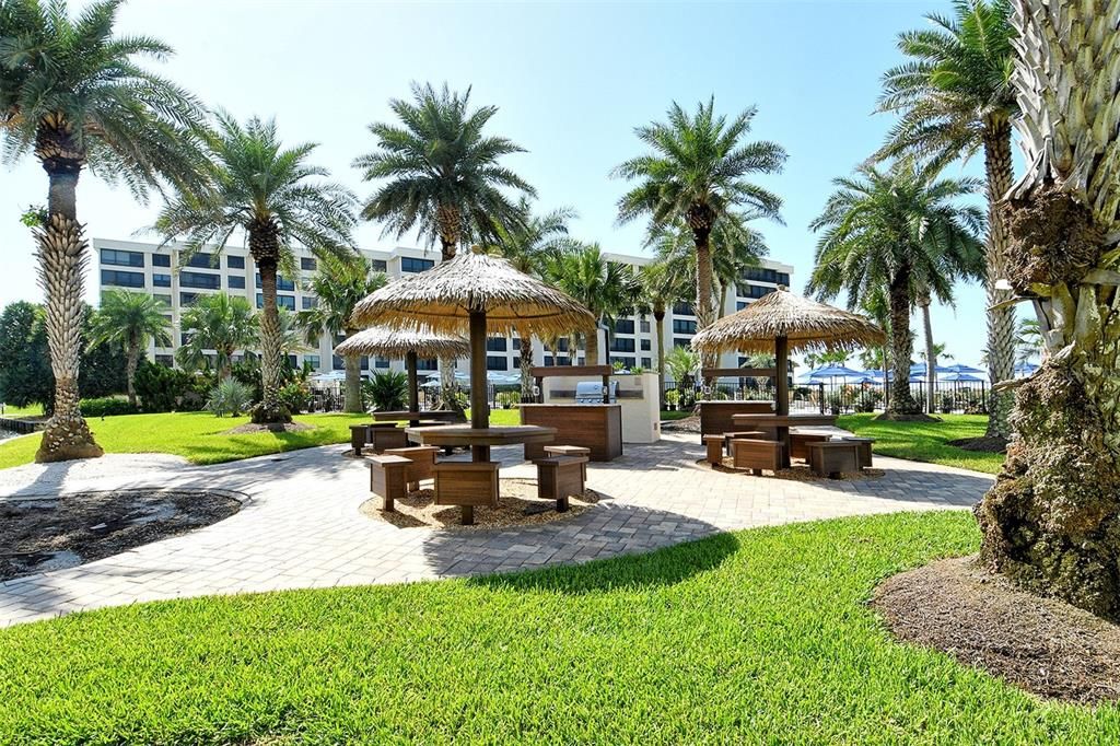 Active With Contract: $1,395,000 (2 beds, 2 baths, 1471 Square Feet)