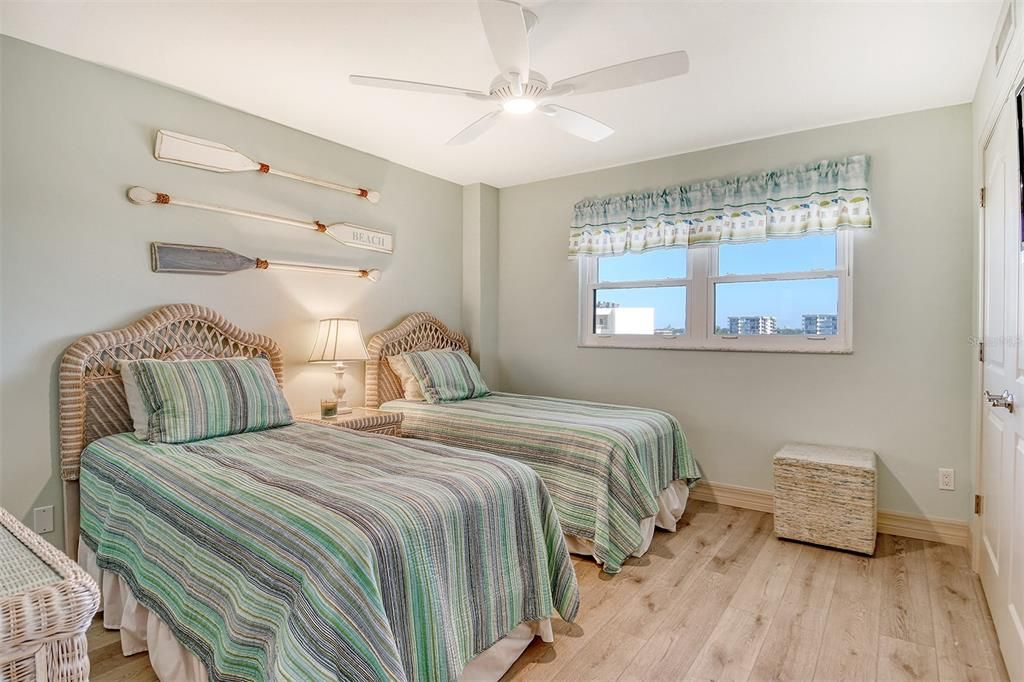 Active With Contract: $1,395,000 (2 beds, 2 baths, 1471 Square Feet)