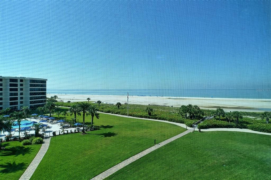 Active With Contract: $1,395,000 (2 beds, 2 baths, 1471 Square Feet)