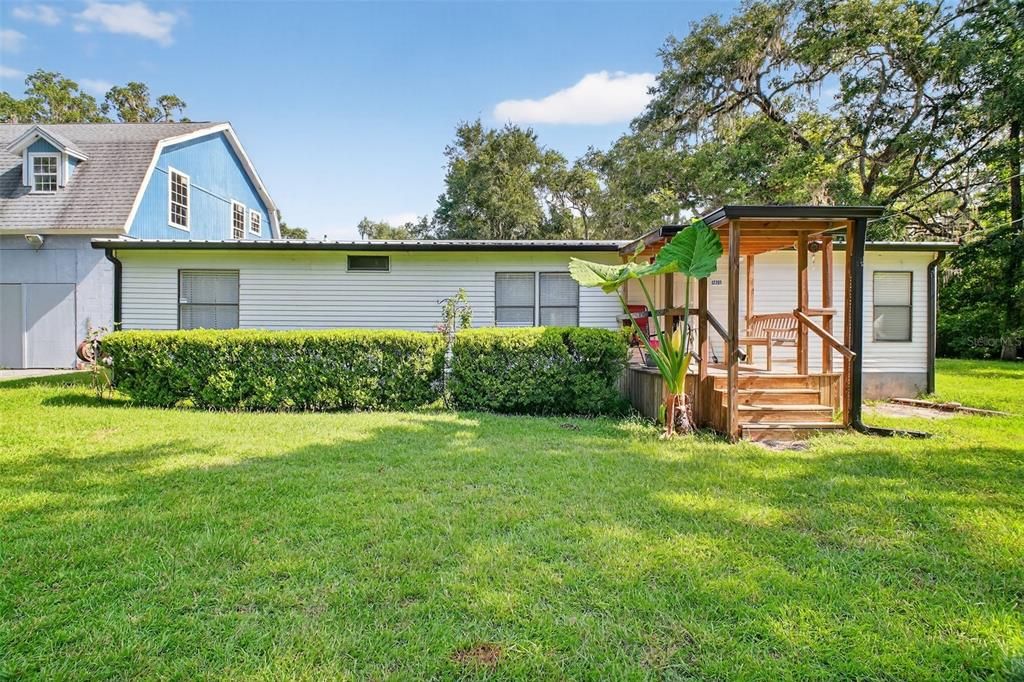 Recently Sold: $356,000 (3 beds, 2 baths, 1404 Square Feet)