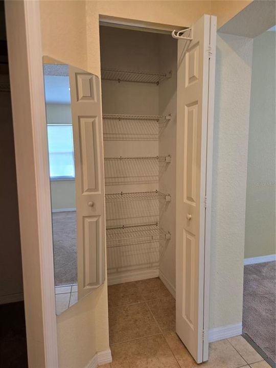 合同活跃: $217,116 (3 贝兹, 2 浴室, 1802 平方英尺)