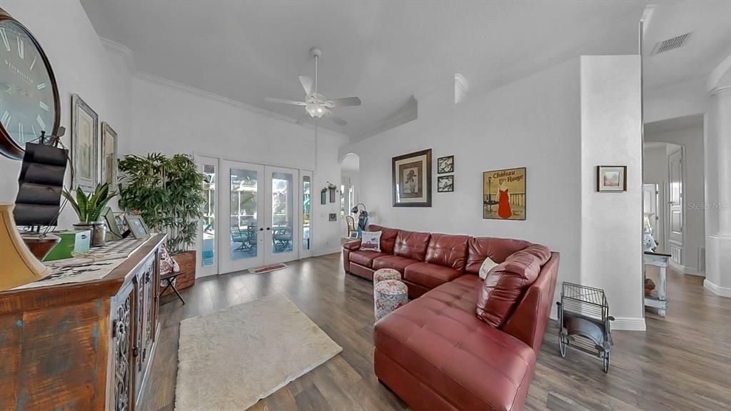 Active With Contract: $899,000 (5 beds, 4 baths, 3638 Square Feet)