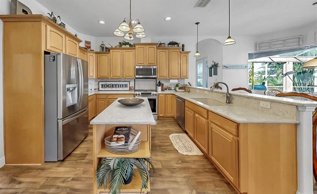 Active With Contract: $899,000 (5 beds, 4 baths, 3638 Square Feet)