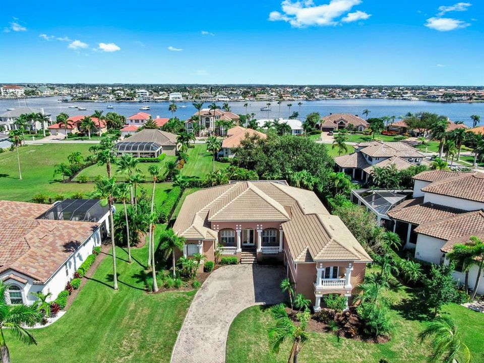 Active With Contract: $899,000 (5 beds, 4 baths, 3638 Square Feet)