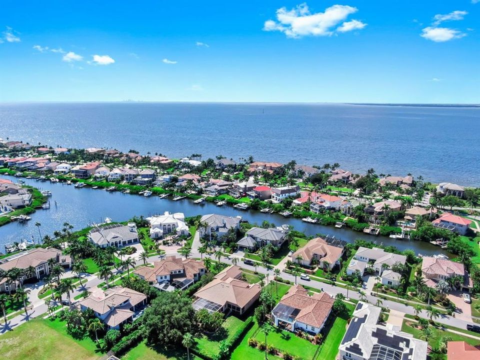 Active With Contract: $899,000 (5 beds, 4 baths, 3638 Square Feet)