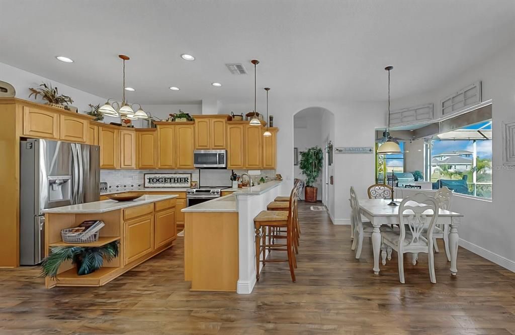 Active With Contract: $899,000 (5 beds, 4 baths, 3638 Square Feet)