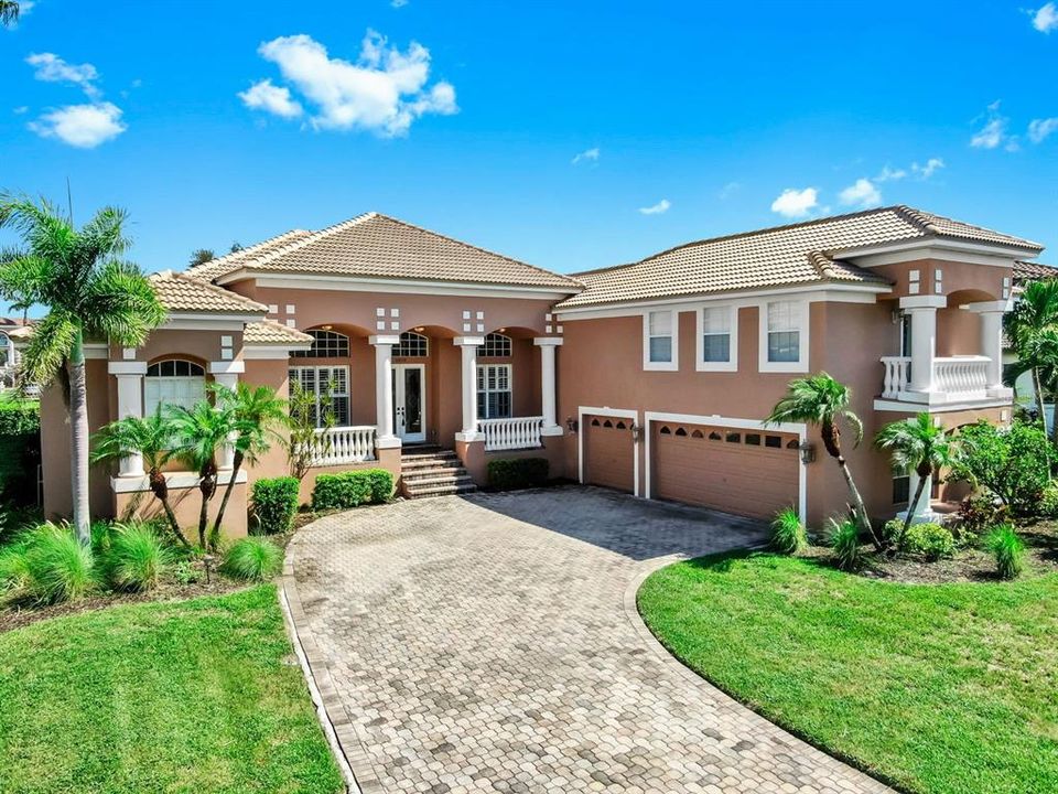 Active With Contract: $899,000 (5 beds, 4 baths, 3638 Square Feet)