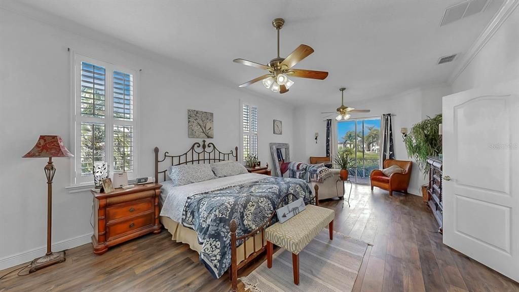 Active With Contract: $899,000 (5 beds, 4 baths, 3638 Square Feet)