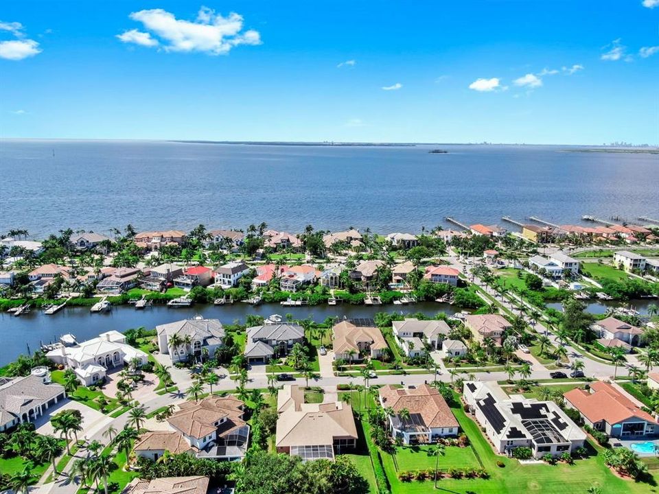 Active With Contract: $899,000 (5 beds, 4 baths, 3638 Square Feet)