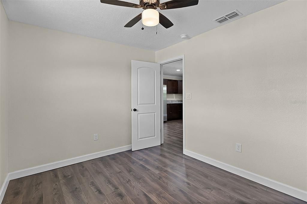 Active With Contract: $230,000 (4 beds, 1 baths, 972 Square Feet)