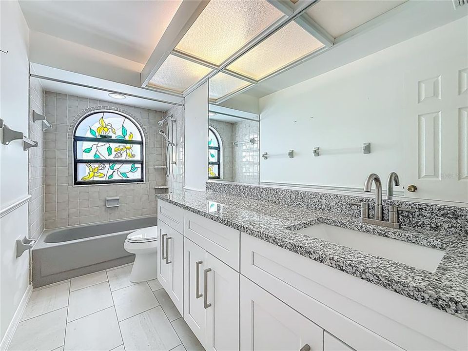 En Venta: $579,000 (5 camas, 3 baños, 3084 Pies cuadrados)