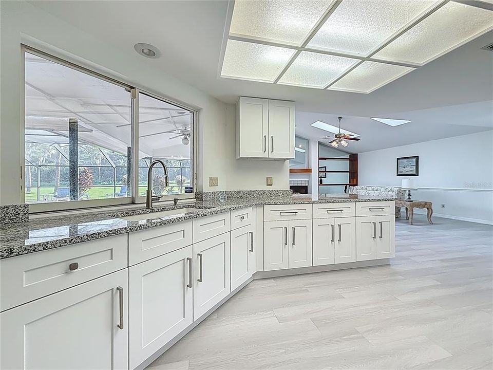 En Venta: $579,000 (5 camas, 3 baños, 3084 Pies cuadrados)