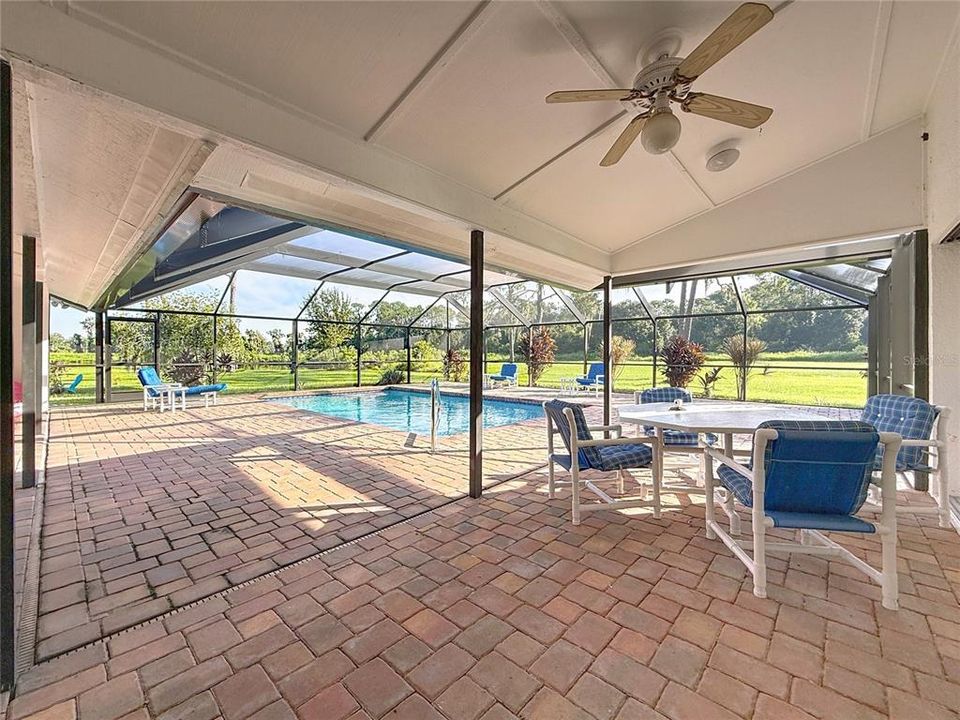 En Venta: $579,000 (5 camas, 3 baños, 3084 Pies cuadrados)