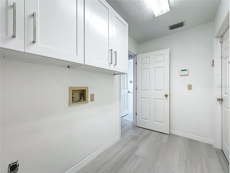 En Venta: $579,000 (5 camas, 3 baños, 3084 Pies cuadrados)