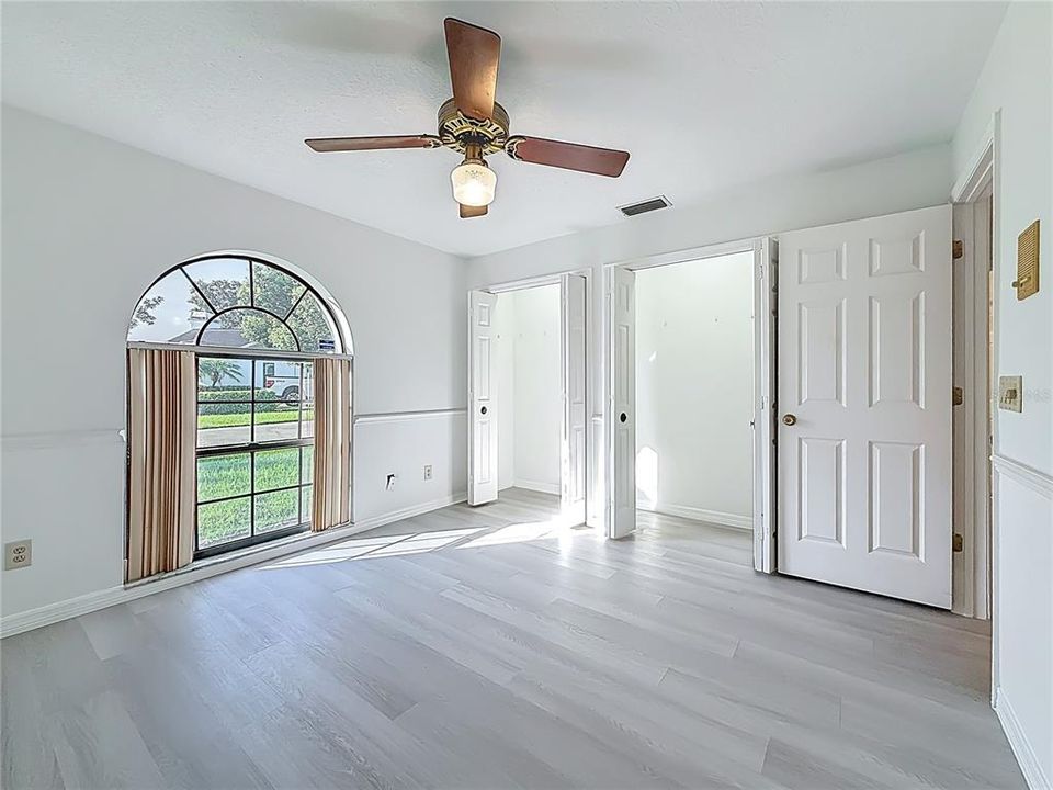 En Venta: $579,000 (5 camas, 3 baños, 3084 Pies cuadrados)