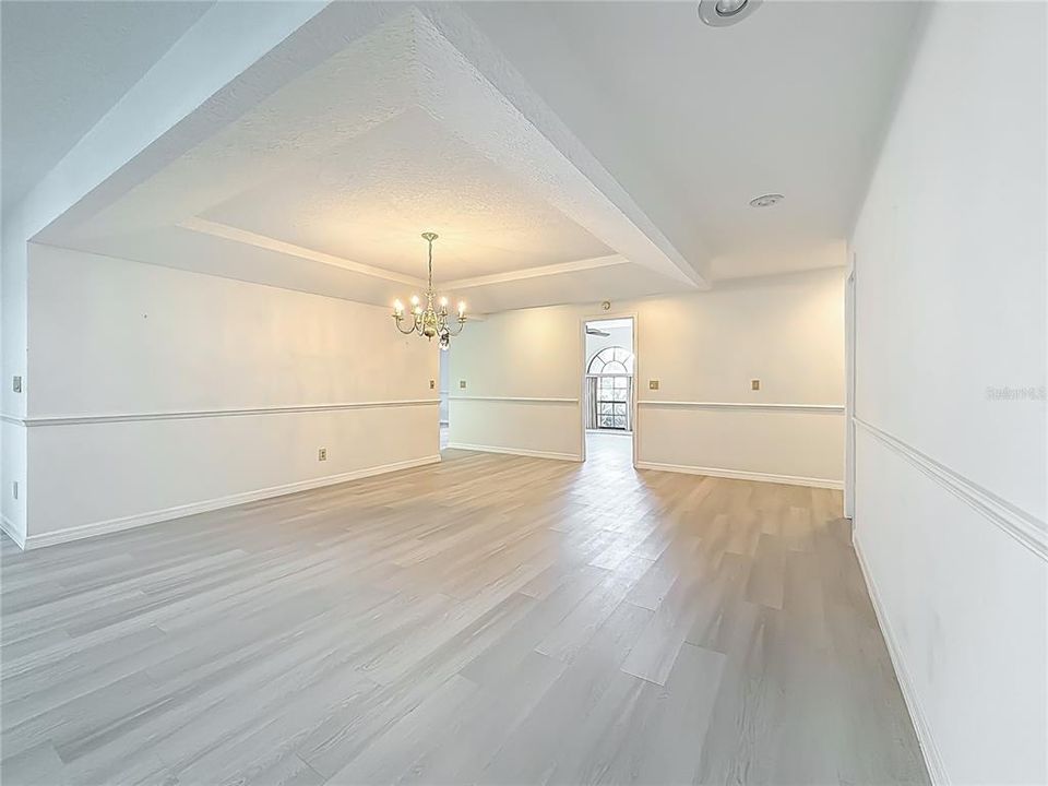 En Venta: $579,000 (5 camas, 3 baños, 3084 Pies cuadrados)