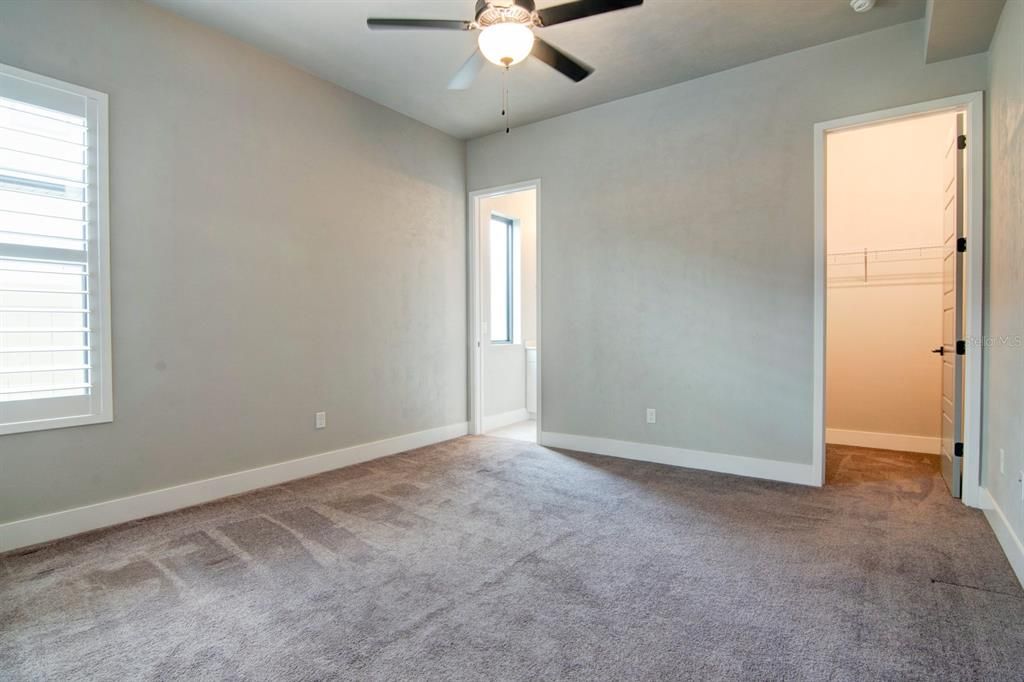 For Sale: $799,900 (4 beds, 4 baths, 3156 Square Feet)