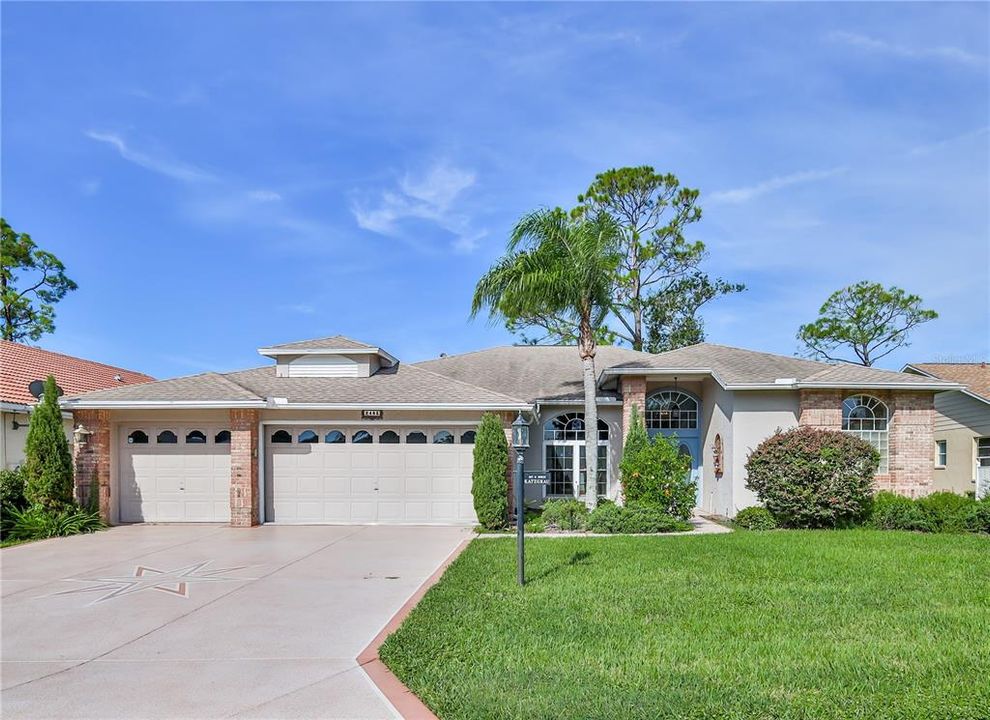 Recently Sold: $399,000 (3 beds, 2 baths, 2388 Square Feet)