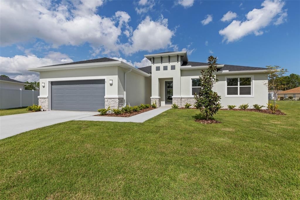 合同活跃: $389,900 (3 贝兹, 2 浴室, 1983 平方英尺)