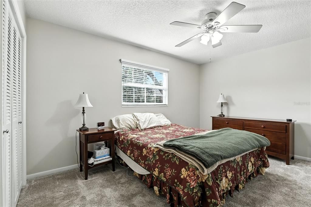 待售: $179,000 (1 贝兹, 1 浴室, 645 平方英尺)