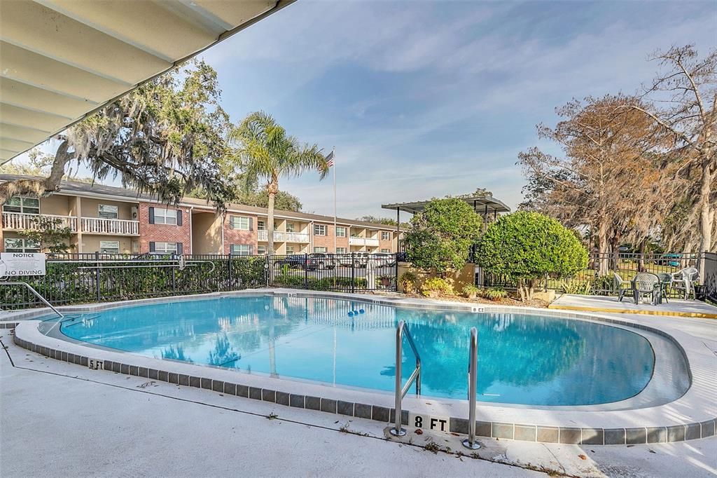 待售: $179,000 (1 贝兹, 1 浴室, 645 平方英尺)