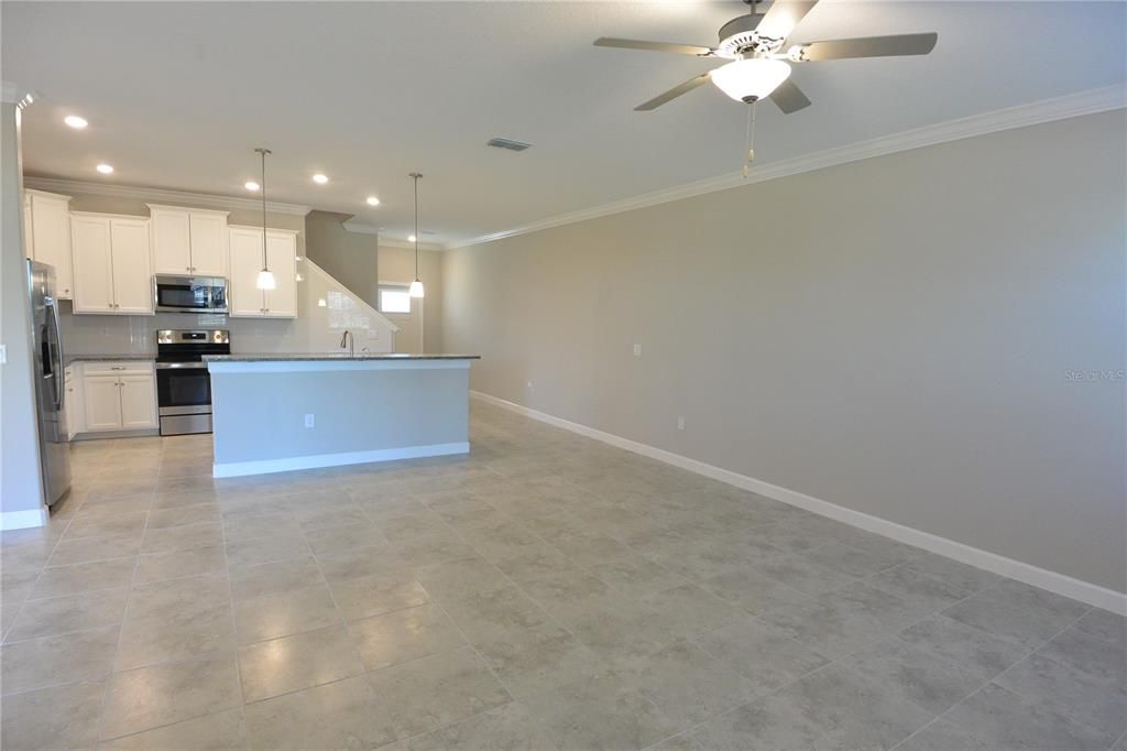 For Rent: $2,650 (3 beds, 2 baths, 2319 Square Feet)