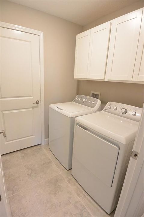 For Rent: $2,650 (3 beds, 2 baths, 2319 Square Feet)