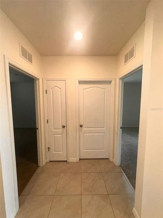 合同活跃: $249,900 (4 贝兹, 2 浴室, 1500 平方英尺)