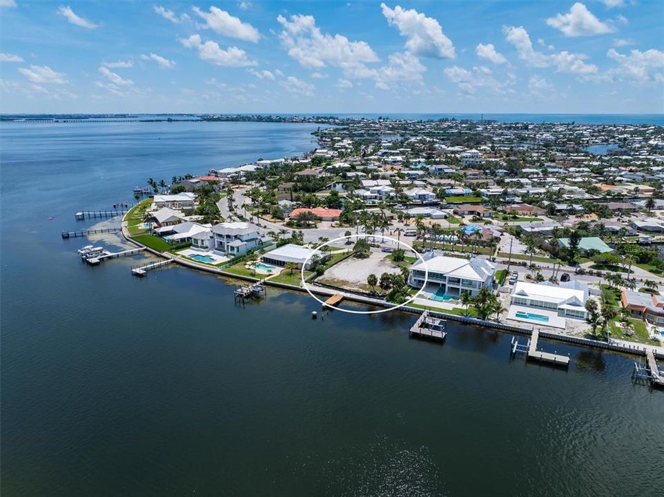 待售: $4,200,000 (0.34 acres)