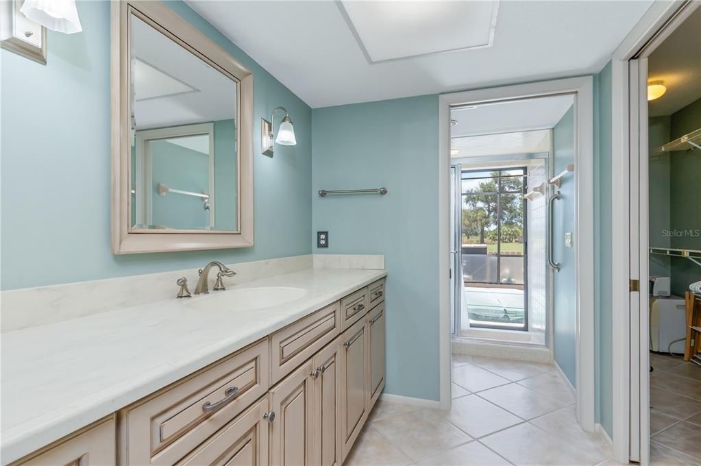 For Sale: $349,000 (2 beds, 2 baths, 1635 Square Feet)