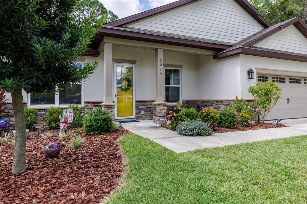 Active With Contract: $399,000 (3 beds, 2 baths, 1798 Square Feet)