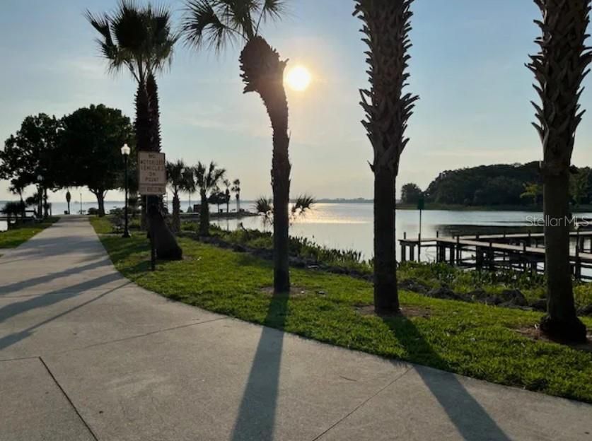 Active With Contract: $599,990 (4 beds, 3 baths, 3130 Square Feet)