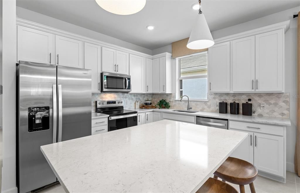 Active With Contract: $401,990 (3 beds, 2 baths, 1579 Square Feet)