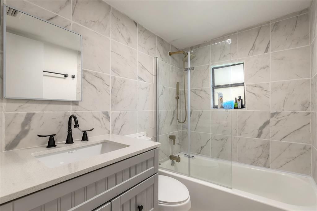 For Sale: $189,000 (3 beds, 1 baths, 814 Square Feet)