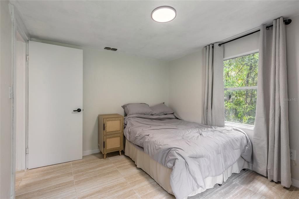 For Sale: $189,000 (3 beds, 1 baths, 814 Square Feet)