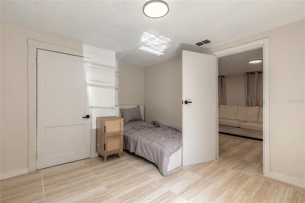 For Sale: $189,000 (3 beds, 1 baths, 814 Square Feet)