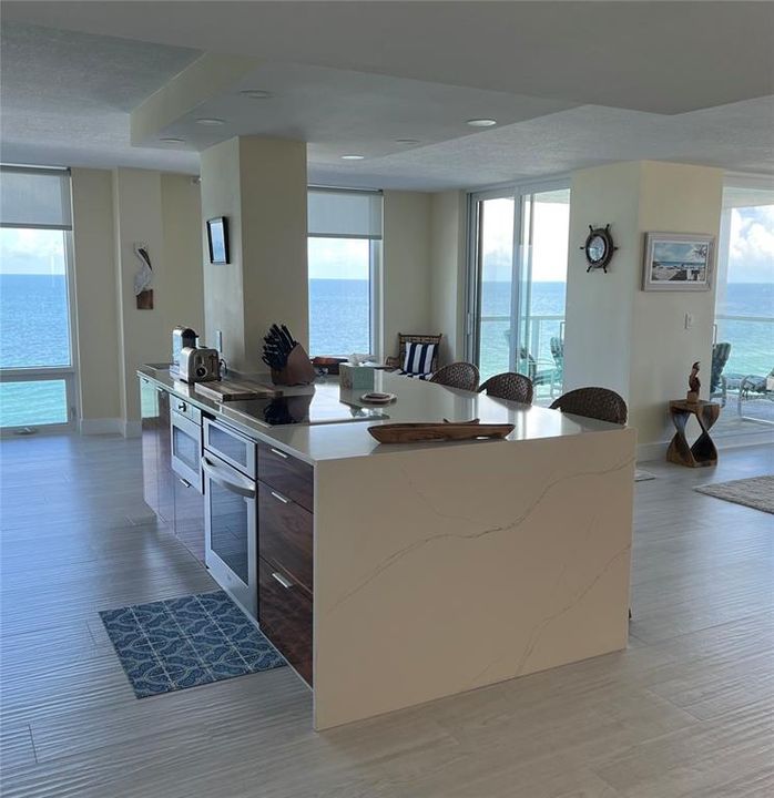 出租: $12,000 (2 贝兹, 2 浴室, 1513 平方英尺)