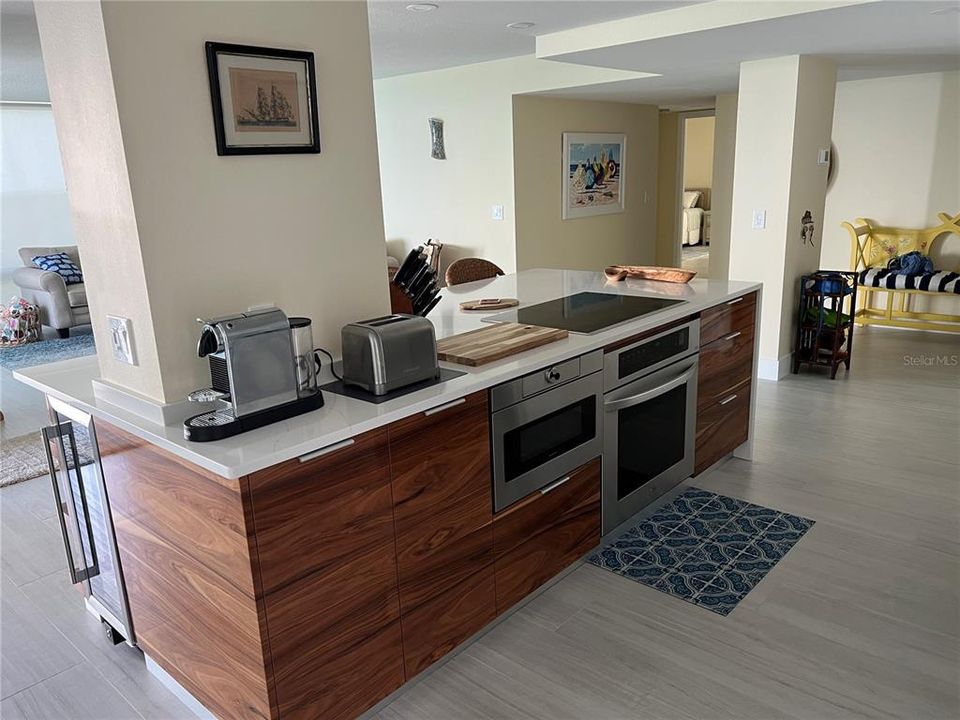 出租: $12,000 (2 贝兹, 2 浴室, 1513 平方英尺)