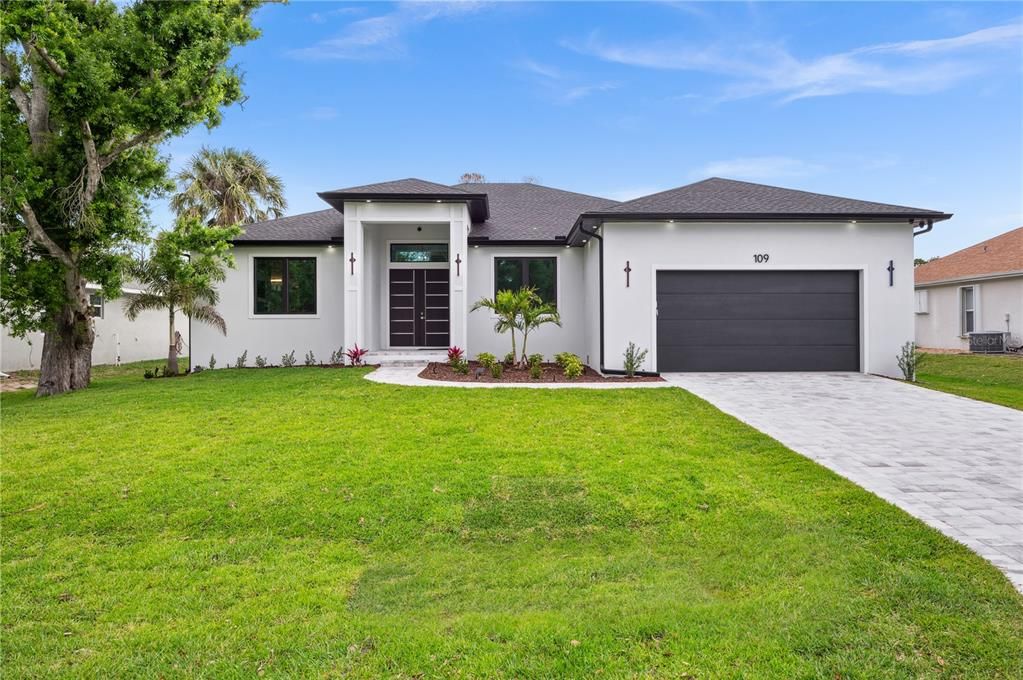 Active With Contract: $699,000 (4 beds, 3 baths, 2857 Square Feet)