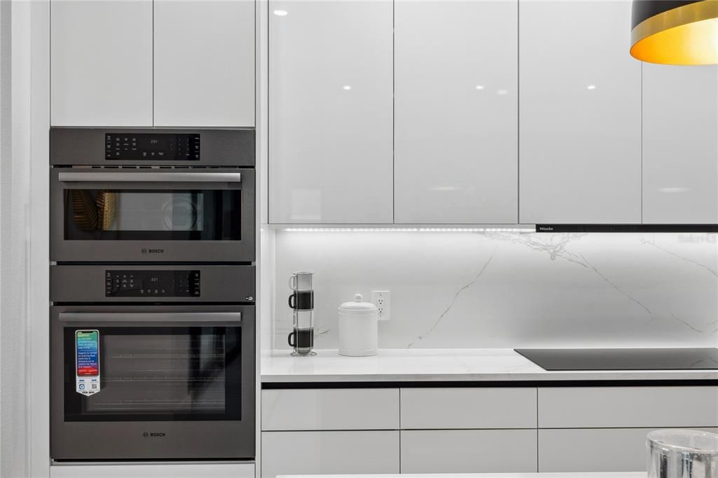 Active With Contract: $699,000 (4 beds, 3 baths, 2857 Square Feet)