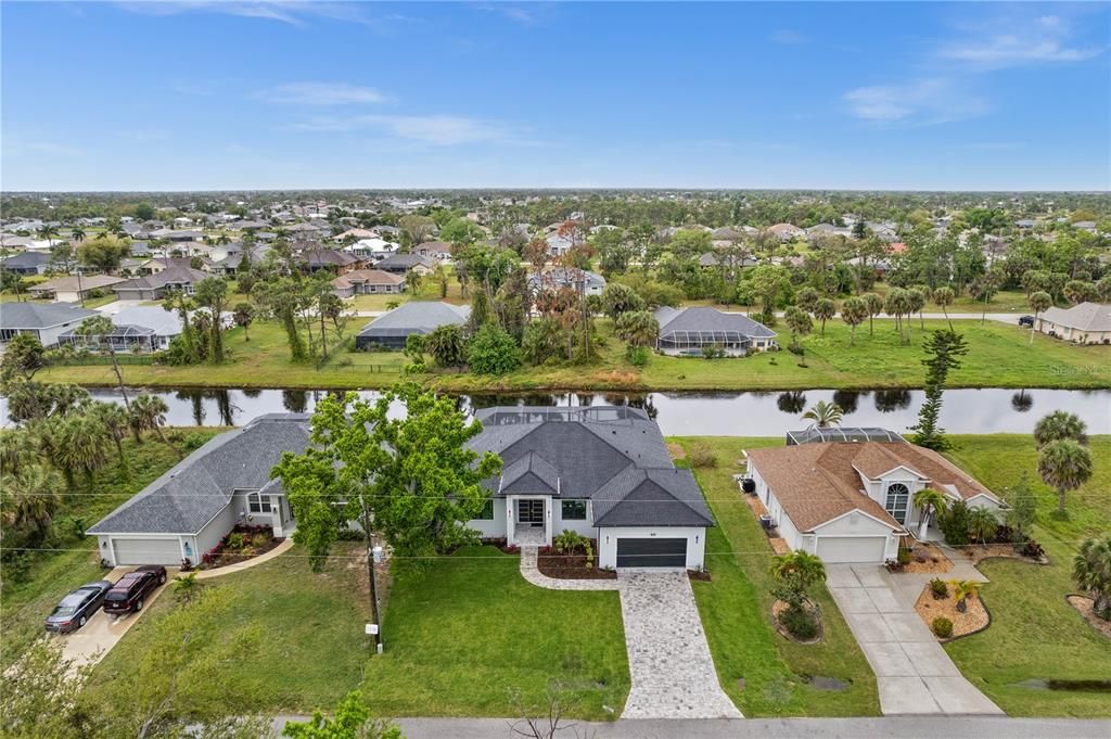 Active With Contract: $699,000 (4 beds, 3 baths, 2857 Square Feet)