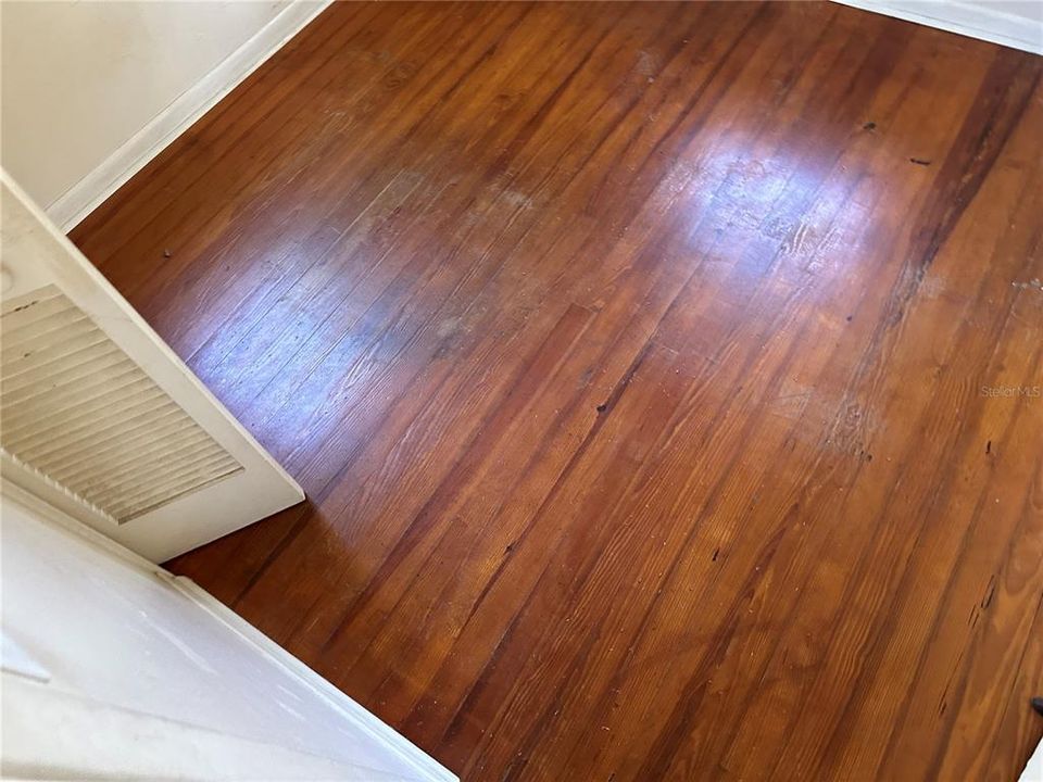 В аренду: $1,250 (2 спален, 1 ванн, 748 Квадратных фут)