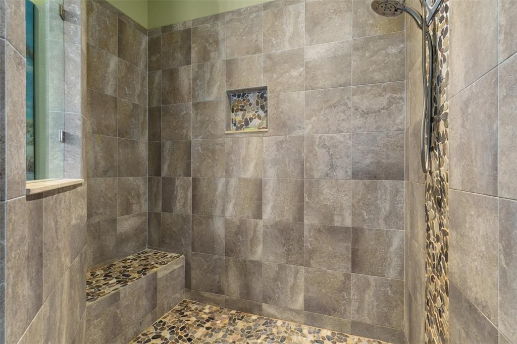 For Sale: $795,000 (4 beds, 3 baths, 3112 Square Feet)