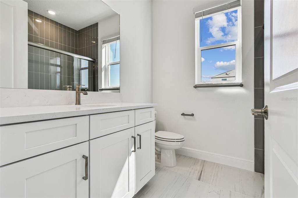 Active With Contract: $679,999 (5 beds, 3 baths, 3247 Square Feet)
