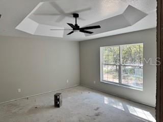 合同活跃: $394,900 (3 贝兹, 2 浴室, 1873 平方英尺)