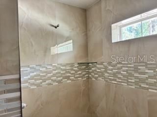 合同活跃: $394,900 (3 贝兹, 2 浴室, 1873 平方英尺)