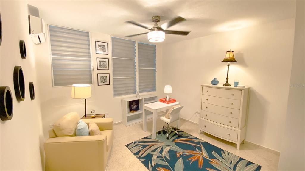 For Rent: $2,200 (2 beds, 1 baths, 1200 Square Feet)